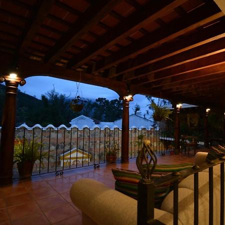 Hotel Palacio De Dona Beatriz アンティグア・グアテマラ エクステリア 写真